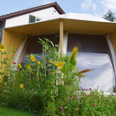 Rose-Marie'S Paradies Apartamento Aesch Exterior foto